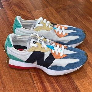 New Balance Blue Green White and Black Athletic Shoes size 7.5